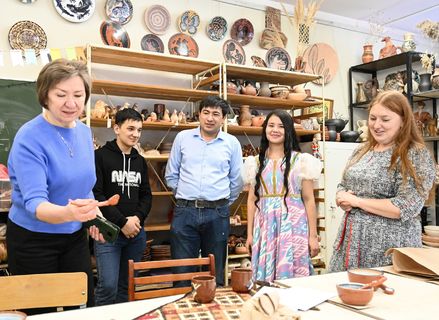 В УдГУ прошёл мастер-класс по керамике для иностранных студентов4