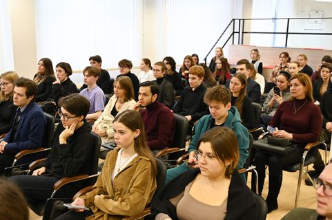 Встреча студентов и преподавателей с Л.Н. Бурановой4