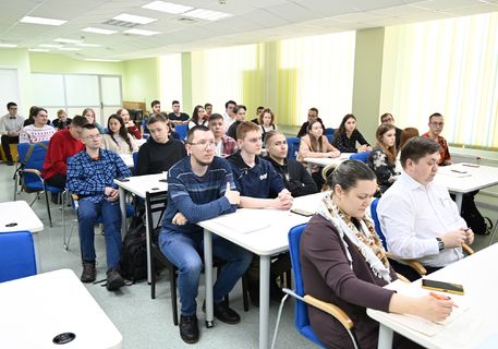 В УдГУ прошёл хакатон «Конкурс инженерных команд» в рамках интеллектуальной олимпиады Приволжского федерального округа среди студентов5