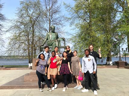 Иностранные студенты УдГУ посетили Музей-усальбу П.И. Чайковского 1